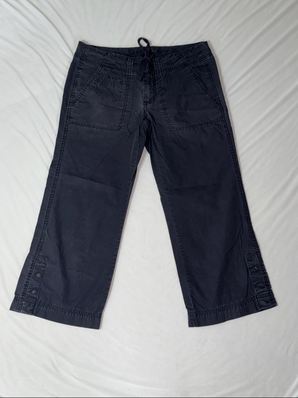 Women’s Black Drawstring Casual Capri Pants